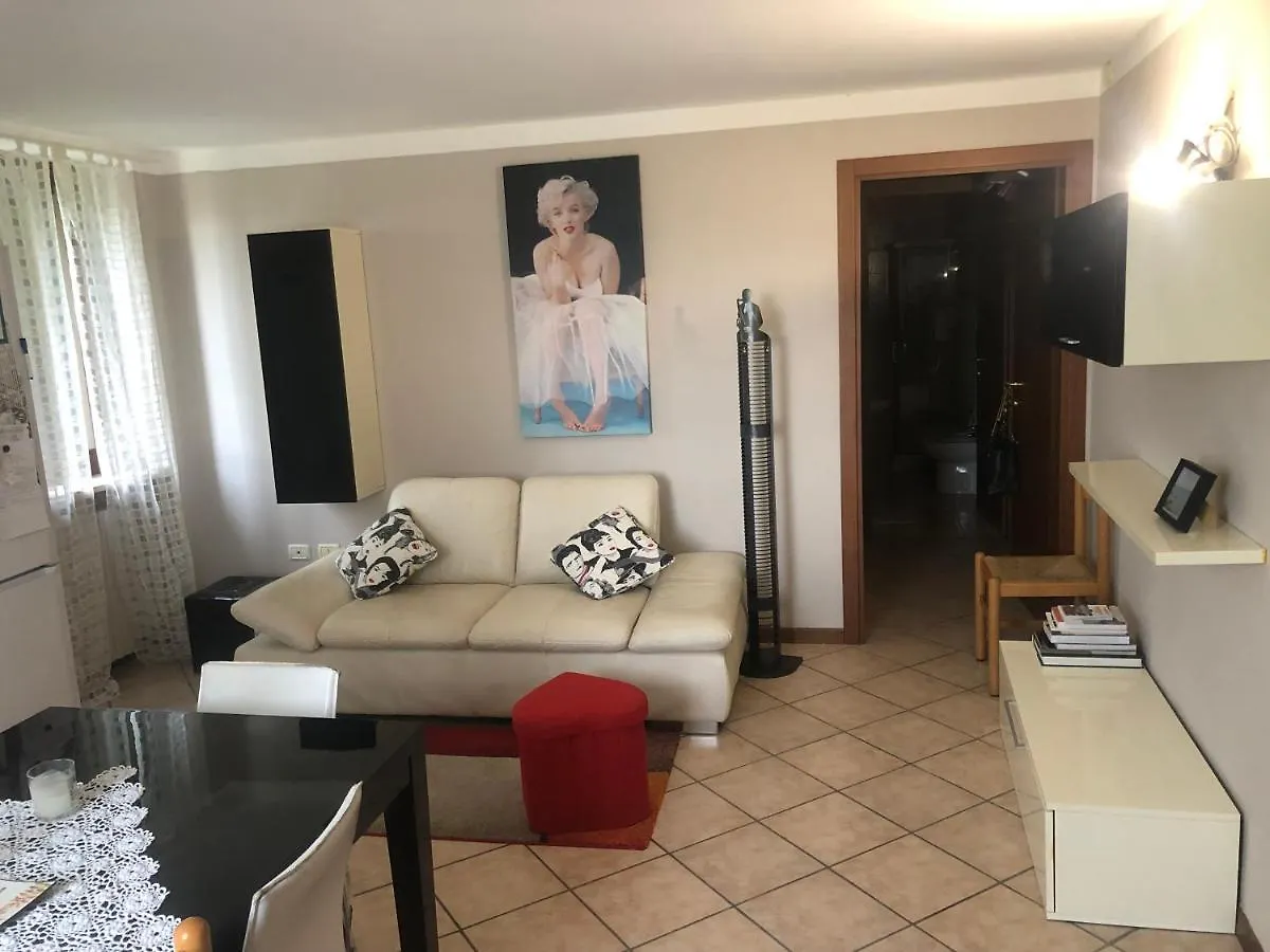 Civico 14 Apartment Cavalcaselle 0*,