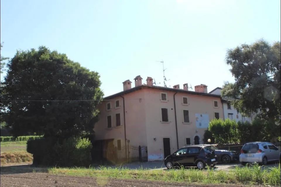 Civico 14 Apartment Cavalcaselle 0*,  İtalya